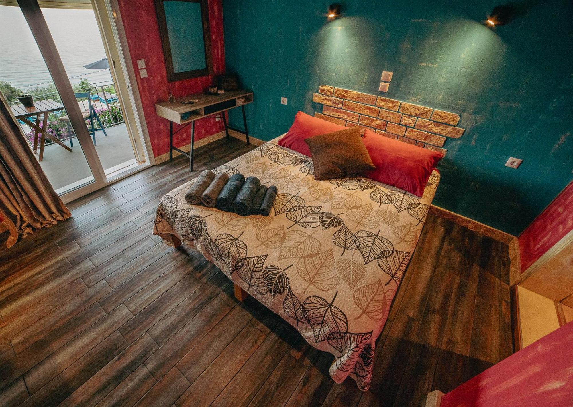 Antares Boutique Guesthouse เปรามา ภายนอก รูปภาพ