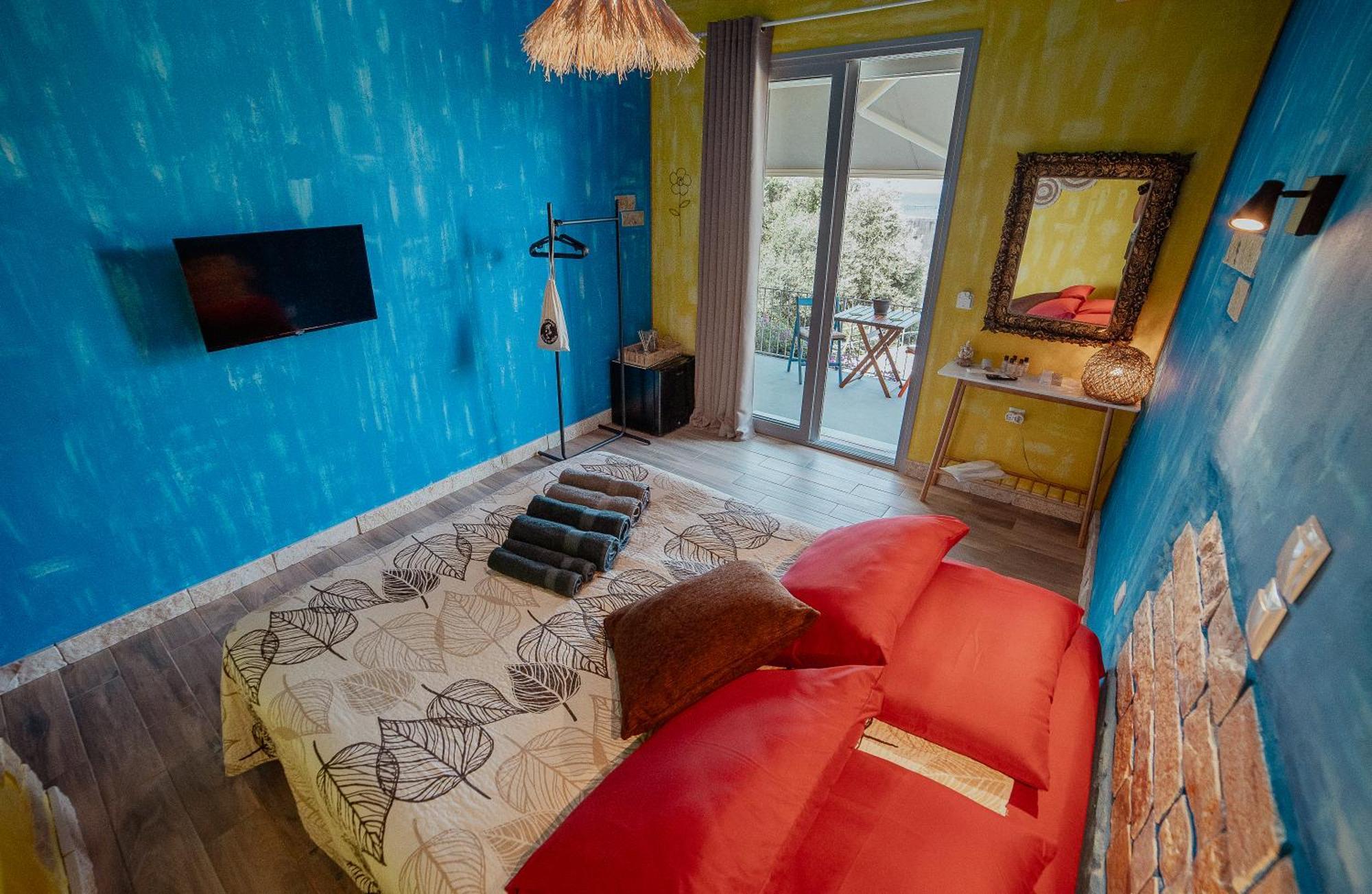 Antares Boutique Guesthouse เปรามา ภายนอก รูปภาพ